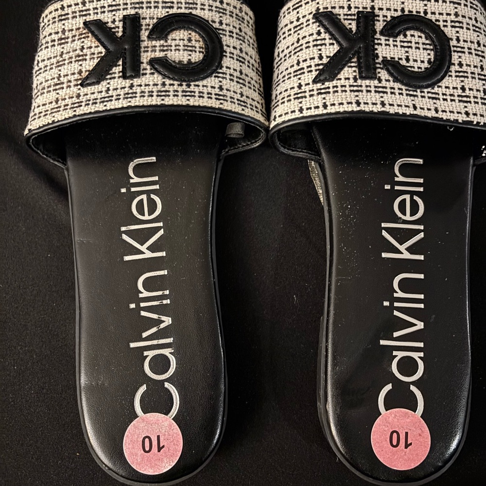 Calvin Klein Monochrome Patterned Slides